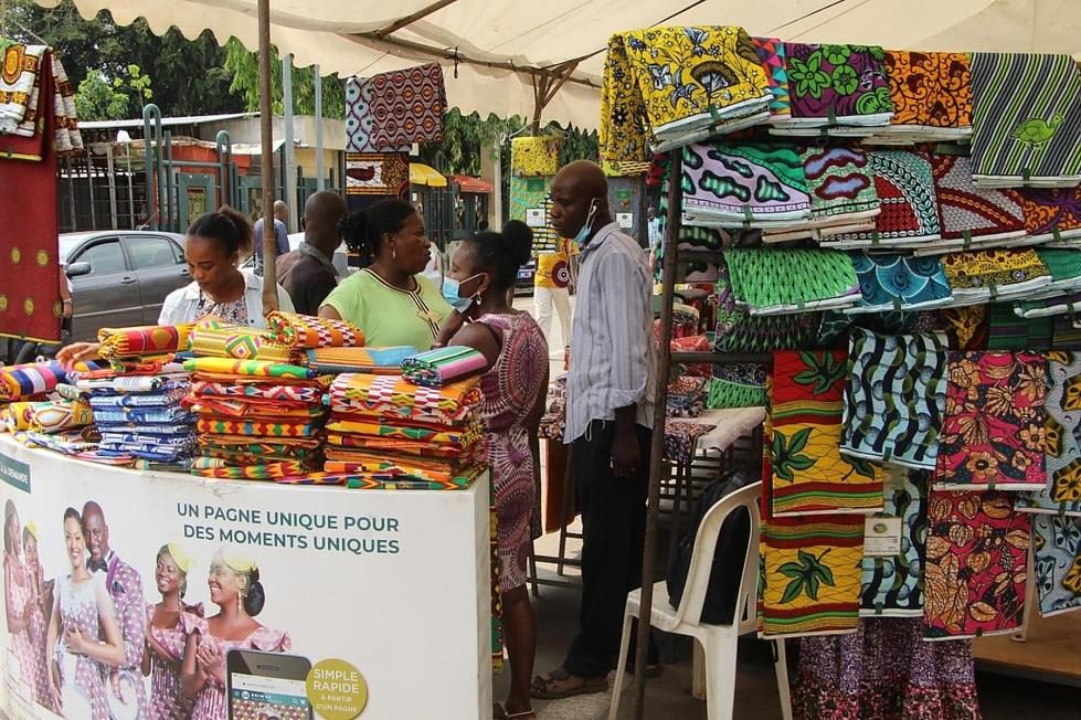 Espace expositions-ventes du MADEN 2021 — Parc Bressole, Abidjan Plateau